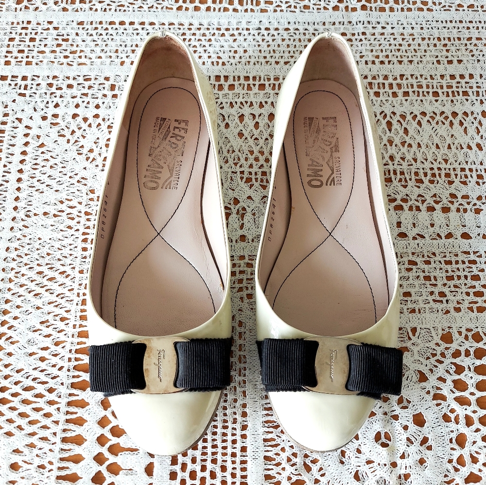 Slip on these iconic flats and wear Marilyn Monroe's fave: Ferragamo!